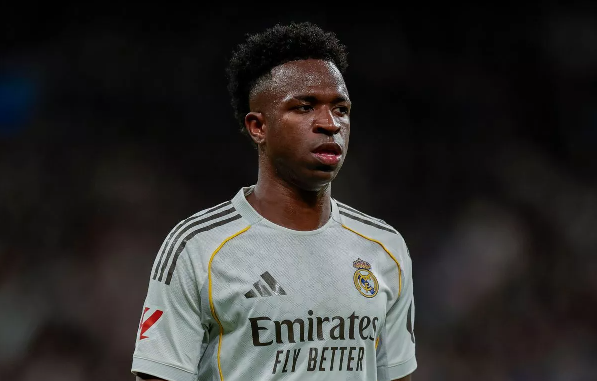 Vinicius rinovon kontratën me Real Madridin deri në vitin 2032 –