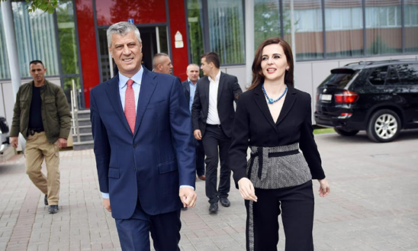 Çitaku për Thaçin: “Sot në burg, nesër në liri, President”