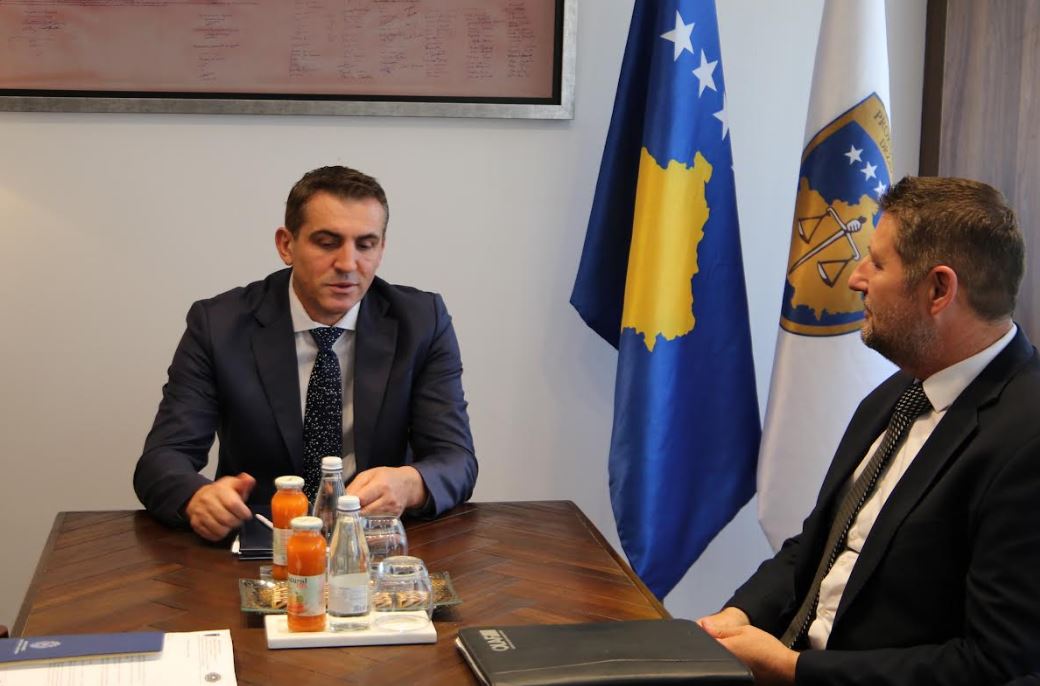 Kryeprokurori Gashi dhe drejtori i Doganës dakordohen për forcimin e bashkëpunimit në luftën kundër krimit ekonomik