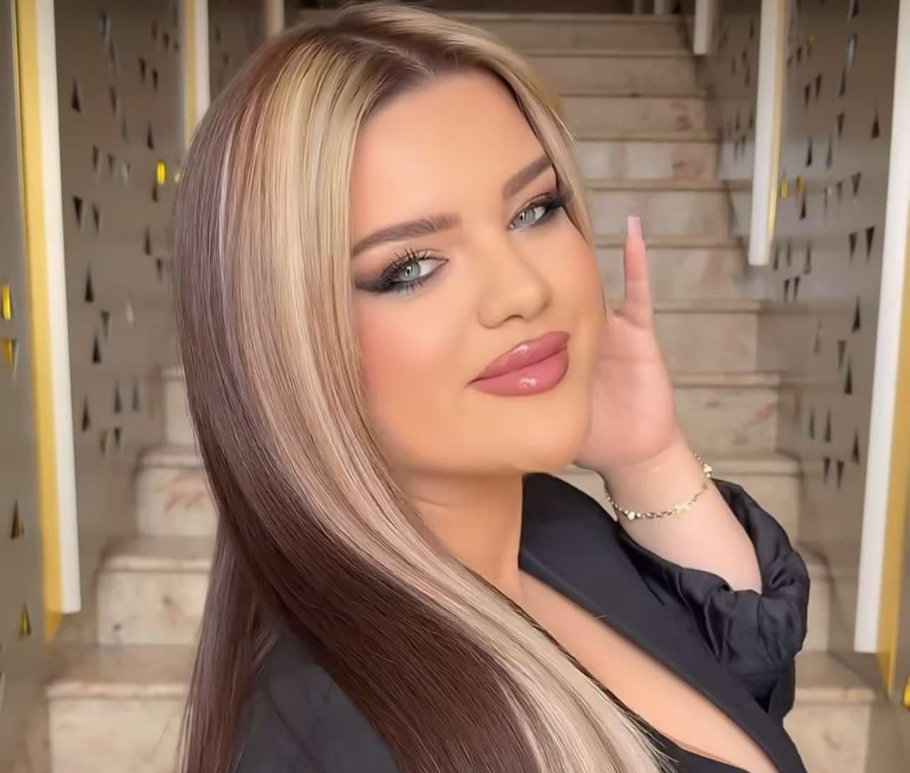 Gresa zbulon se a është në lidhje, përgjigjja e saj lë shumë për të imagjinuar