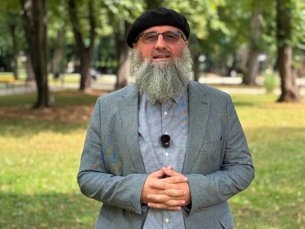 Predikuesi islamik nga Bosnja pritet të dëbohet nga Kosova, çka thonë BIK-u dhe Komuna e Pejës?