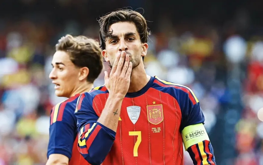 Ferran Torres i bashkohet PSG-së –