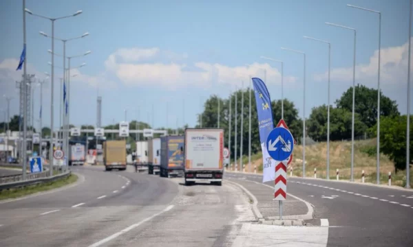Sot nuk do të ketë kufizime për kamionët mbi 20 tonë –