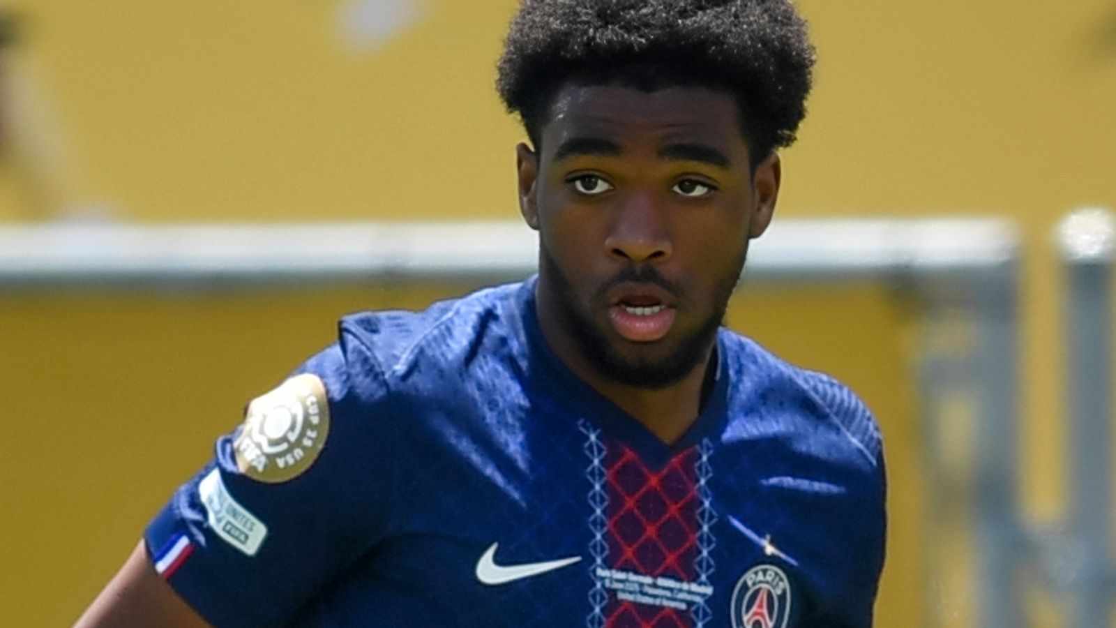Liverpooli “rrëmben” supertalentin e PSG-së, Mbaye refuzon Leverkusenin –