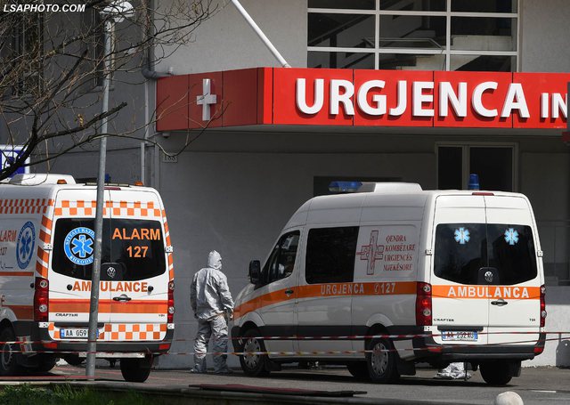 Aksident fatal në Shijak, vetura përplas për vdekje 32-vjeçarin – shoferi në arrati