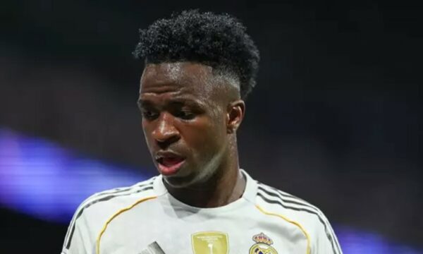 Real Madridi shokon Arsenalin, vendos çmim rekord për Vinicius Jr