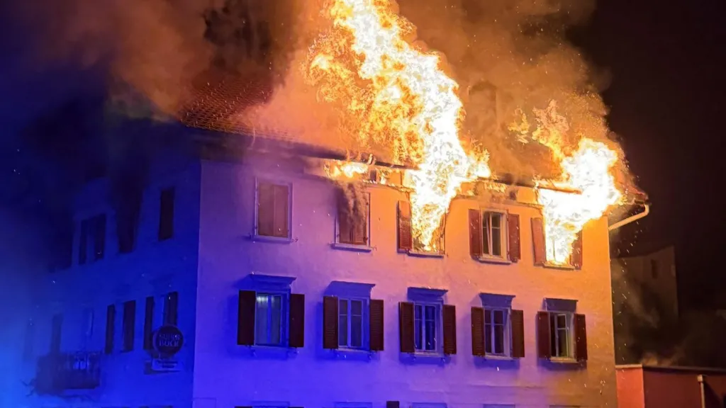 Pesë të zhdukur pas zjarrit në qytetin zviceran