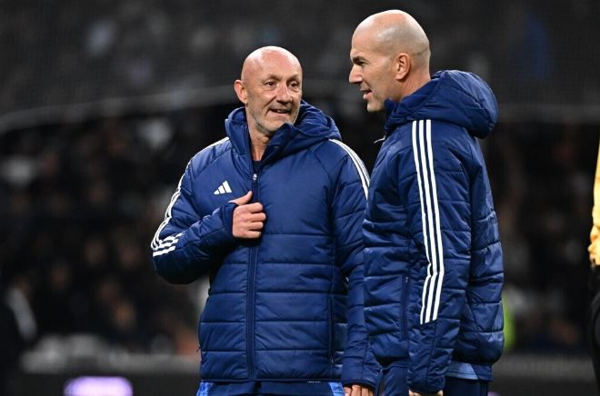 Zidane e merr në staf te Franca legjendën Barthez