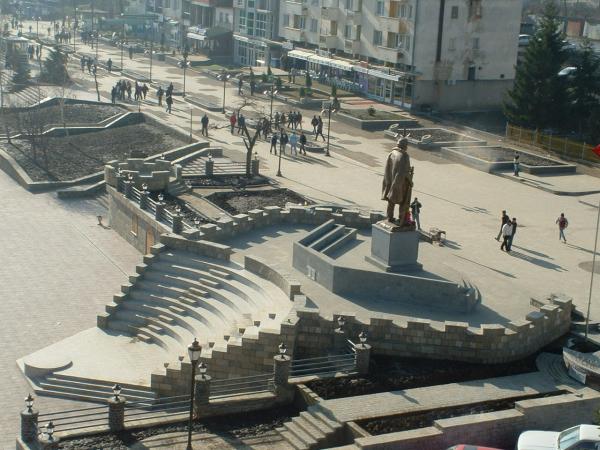 Nxënësit protestojnë nesër në Skenderaj: “Kosova ju pret – Liri për Çlirimtarët” –