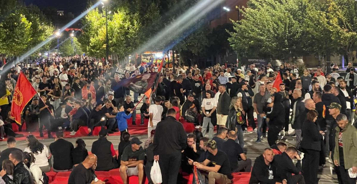 Nisin të mblidhen qytetarët në sheshin “Skënderbeu” kundër vendimit të Speciales –