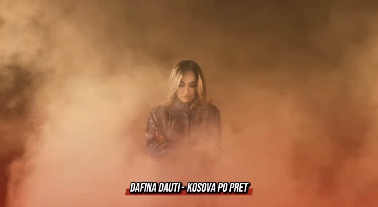 Dafina Dauti publikon këngën e re “Kosova Po Pret”, me tekst nga Bediha Emini