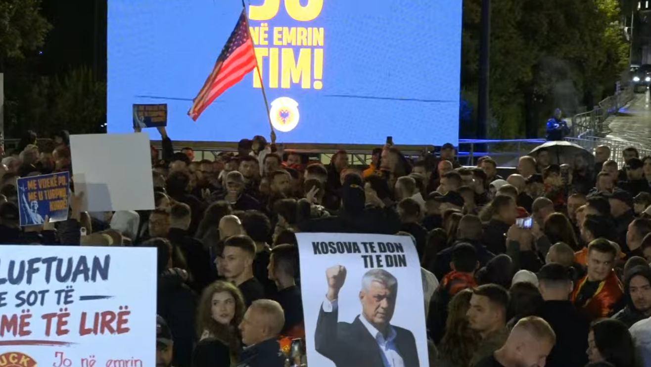 Këta janë folësit në natën e 12-të të protestës ‘’Jo në emrin tim’’