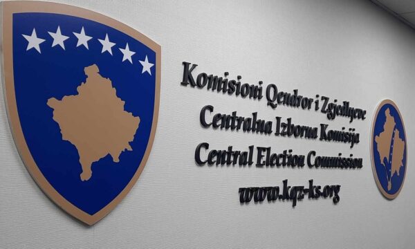 KQZ ndan para për deputetët, cila parti përfiton më shumë?