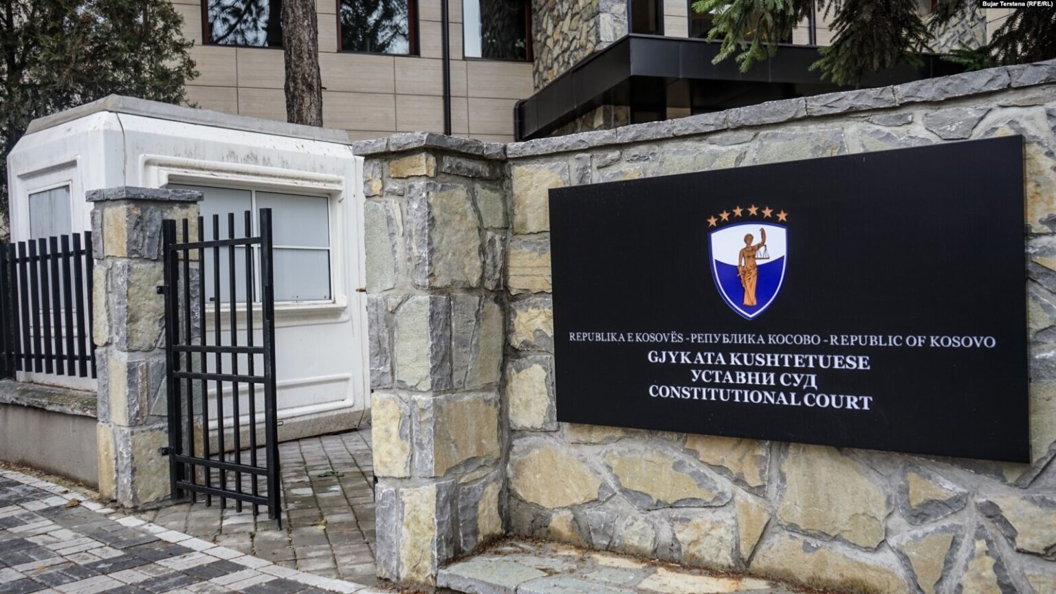 Akademikë dhe shoqëria civile i kërkojnë Qelajt: Dërgojeni Ligjin për Specialen në Kushtetuese