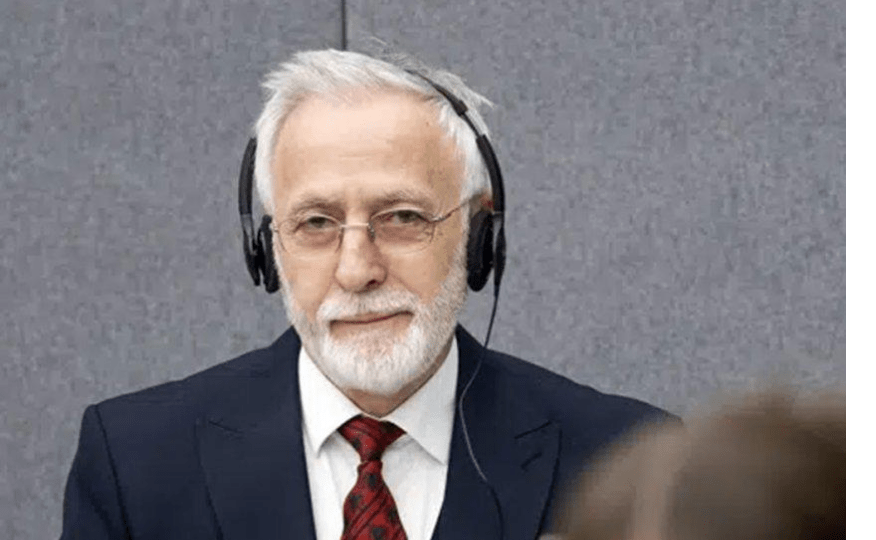 Poezi imagjinare me nënën, si Jakup Krasniqi i jepte vetes zemër në paraburgim –