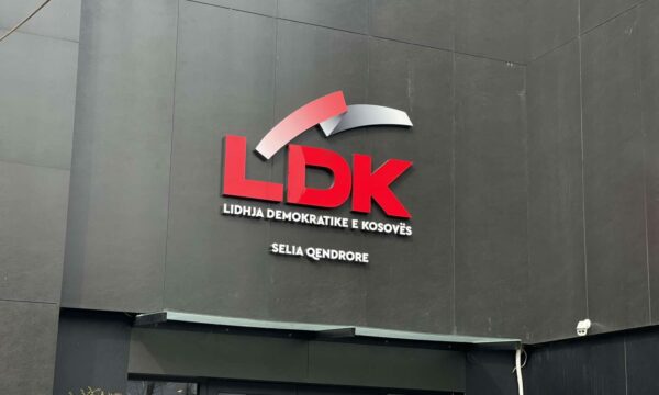 Kryesia e LDK-së del me njoftim publik: Unanimisht mbështesim Bekim Sejdiun për president
