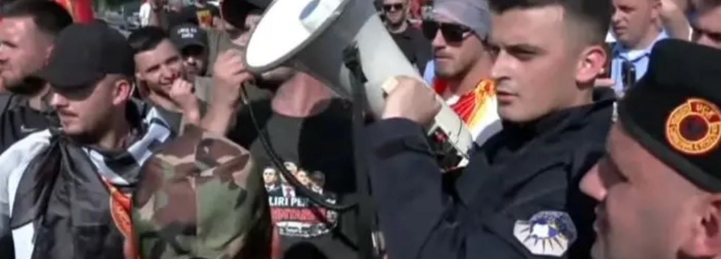 “Shkojmë në shesh”, protestuesit largohen nga objekti i EULEX-it