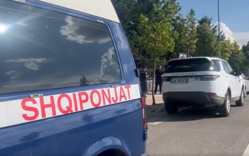 Plagosje me armë zjarri në Korçë, autori shpallet në kërkim