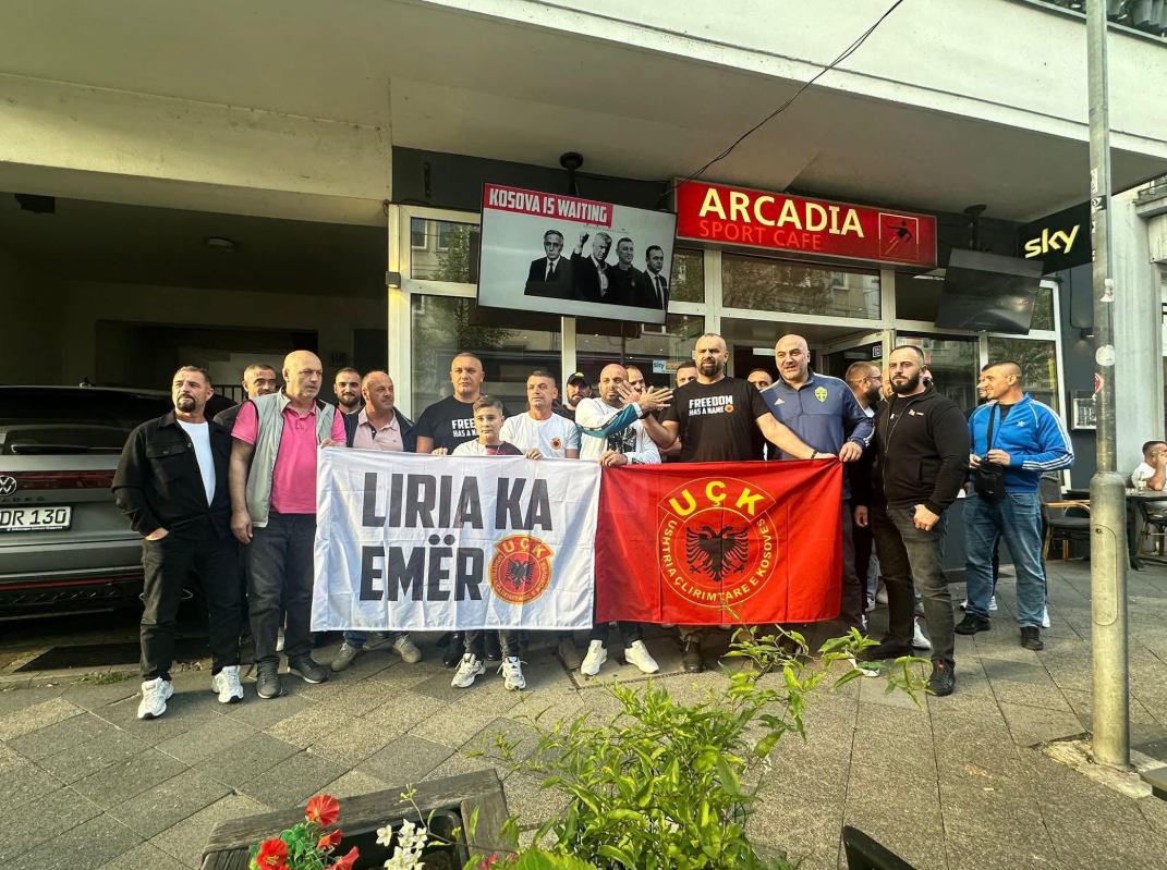 Akrepat e “Orës së Pritjes” për ish-krerët e UÇK-së dëgjohen edhe jashtë kufijve – nis numërimi në Dyseldorf –