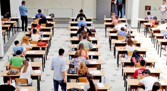 ​Vetëm gjysma e kandidatëve kalojnë afatin e dytë të Maturës Shtetërore 2026