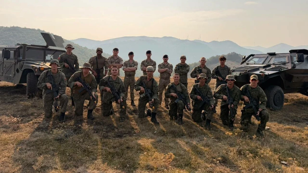 Ushtarakët shqiptarë stërviten në Kosovë për garën e vështirë “Cambrian Patrol” –