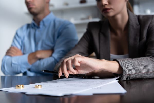 Zvicra drejt heqjes së statusit “i divorcuar” nga dokumentet zyrtare –
