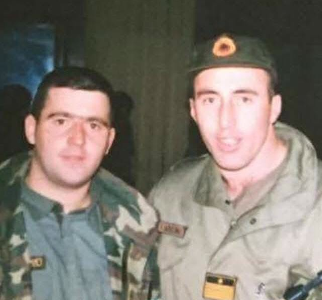“Ushtar i disiplinuar dhe trim”: Vdes Valdet Selimaj, ish-bashkëluftëtari i Ramush Haradinajt –