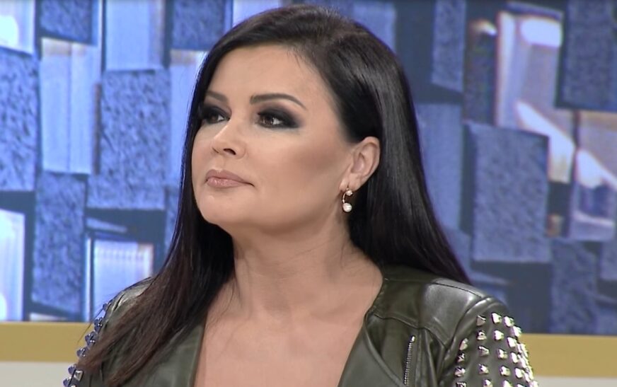 Eli Fara thyen heshtjen pas publikimit të videove intime: Jam e lënduar, por s’kam arsye të turpërohem