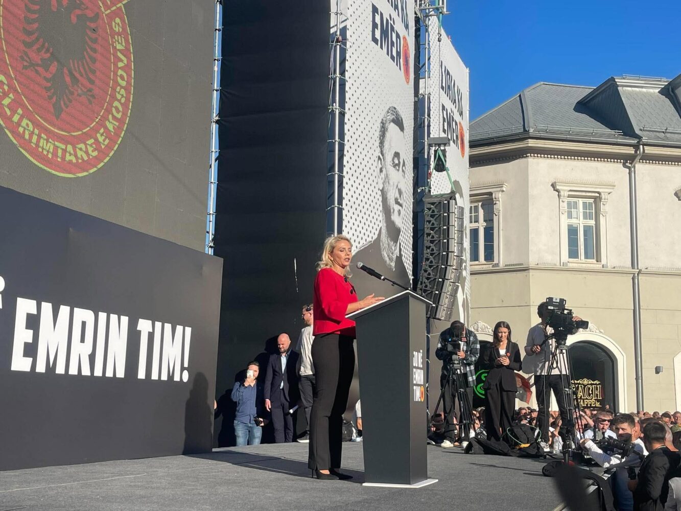 “Babai im nuk dha jetën që ne të heshtim”, Gradica me mesazh për drejtësinë në Hagë