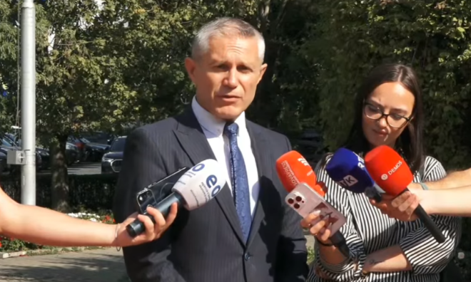 Burim Ramadani dorëzon kallëzim penal ndaj Albulena Haxhiut për rastin e auditorit të përgjithshëm