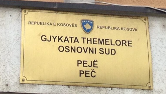 Gjykata e Pejës thotë se sot ka pranuar aktakuzën e prokurorisë ndaj ish-bashkëshortit të Arlinda Zekajt për kanosje