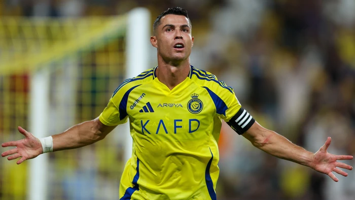 Ronaldo e shpall veten më të mirin në histori: Numrat flasin vetë –