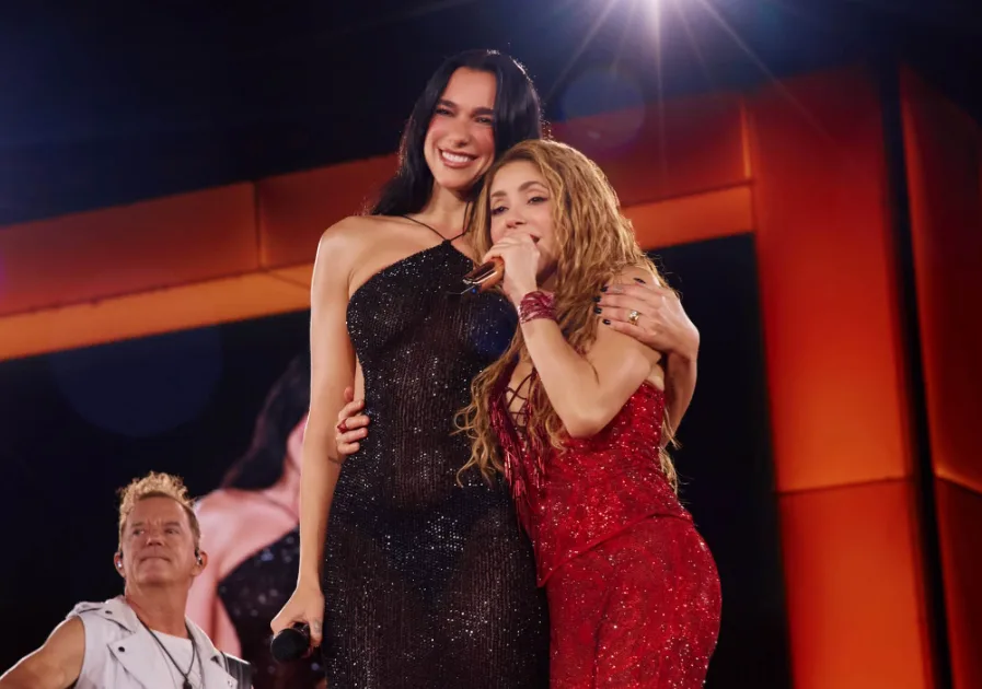 Dua Lipa për performancën me Shakirën: Ndjeva se ti, unë dhe publiku ishim një –
