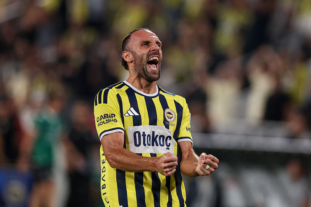 Muriqi lihet në stol për derbin e madh turk, trajneri i Fenerbahçes nuk i beson –